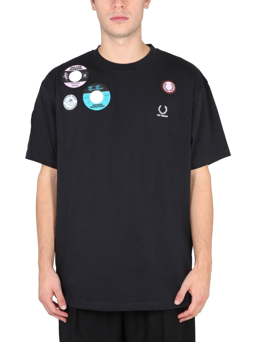 OVERSIZED T-SHIRT WITH PATCH | Basement 88