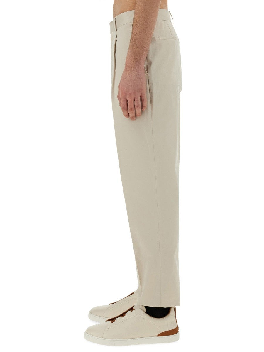 PANTS WITH PLEAT