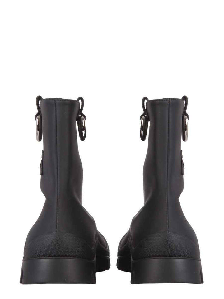 RAIN BOOTS
