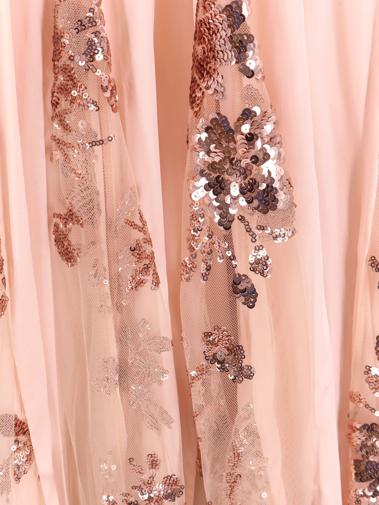 ワンピース ELISABETTA FRANCHI Red carpet dress in silk georgette Red carpet dress in silk georgette fabric and embroidered