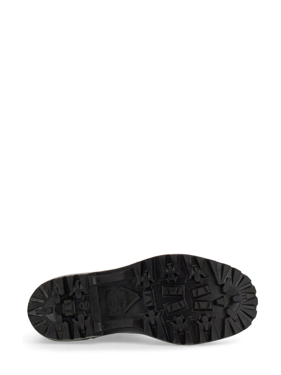 RUBBER BOOT