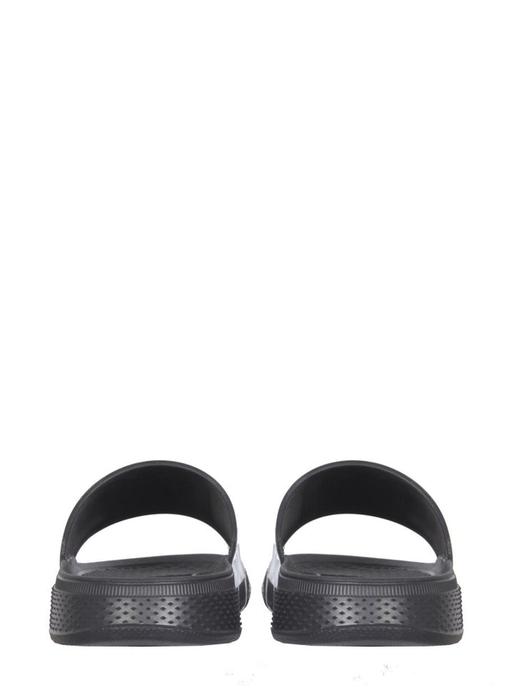 RUBBER SLIDE SANDALS | Basement 88