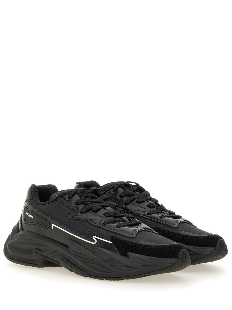 RUN-ROW SNEAKER