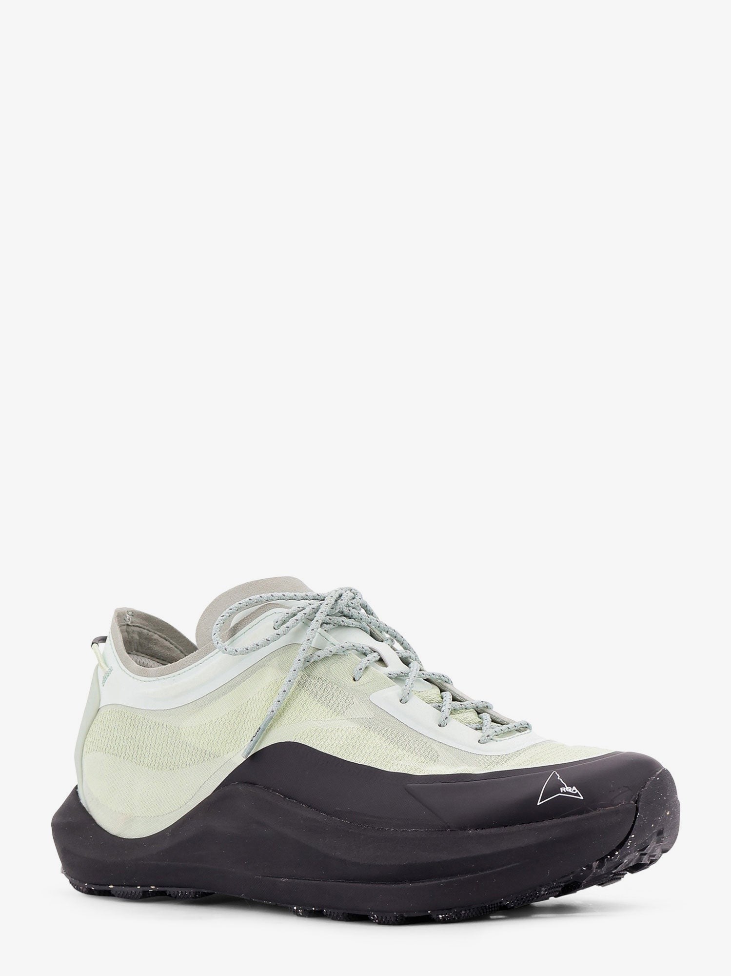 Baskets basses en nylon Sella