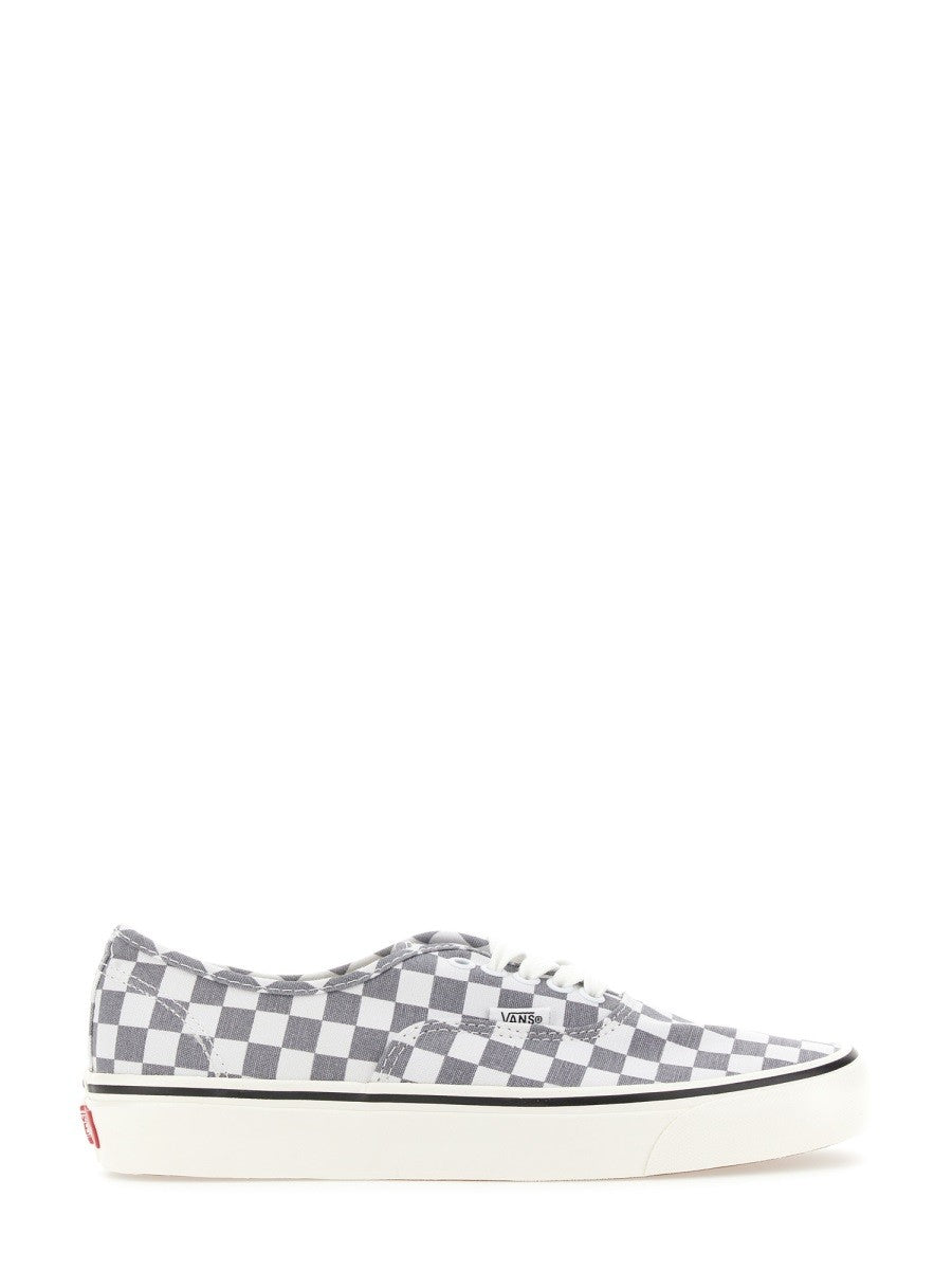 BASKETS AUTHENTIQUE 44 DX