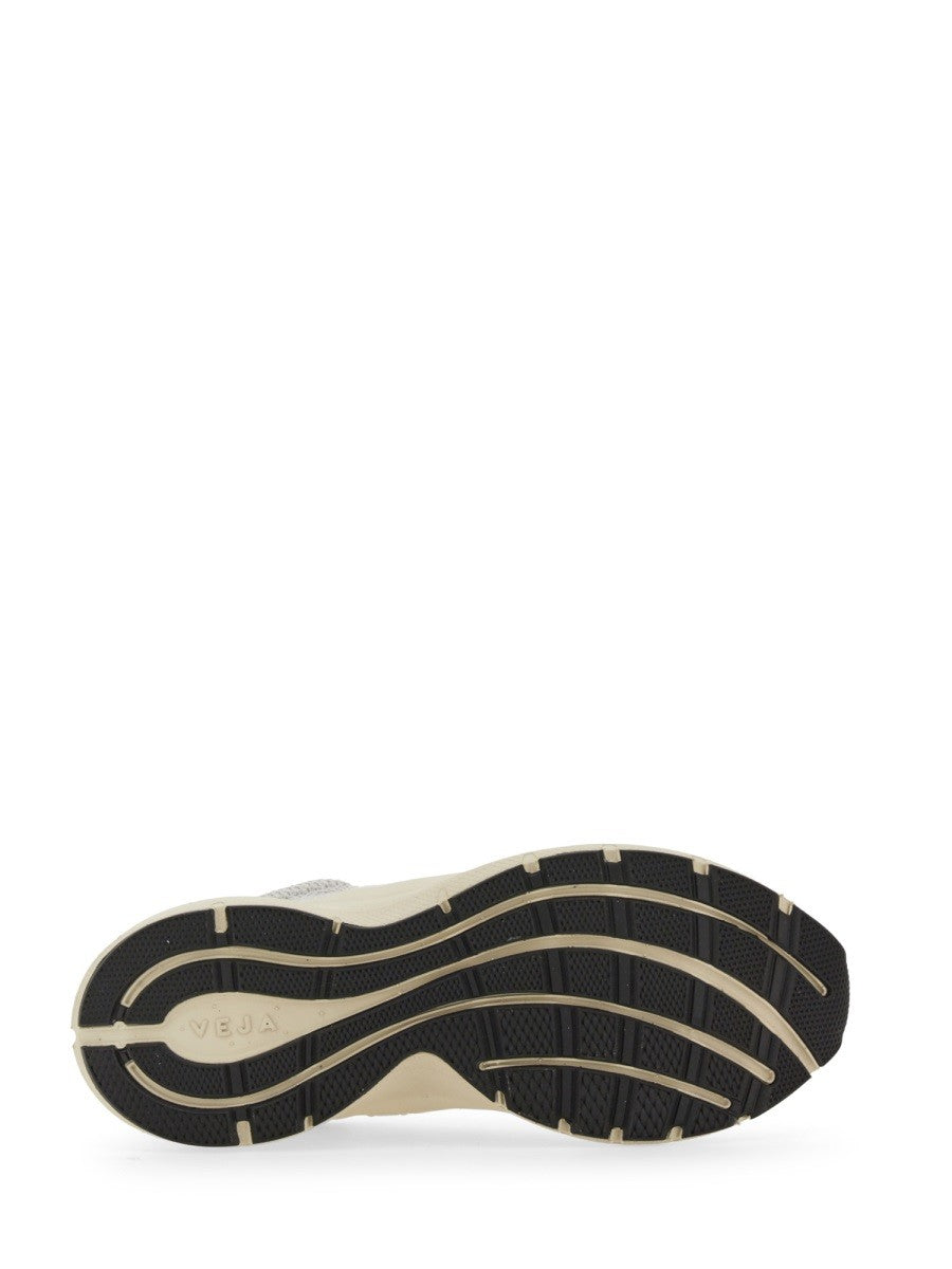 BASKETS AVEC LOGO