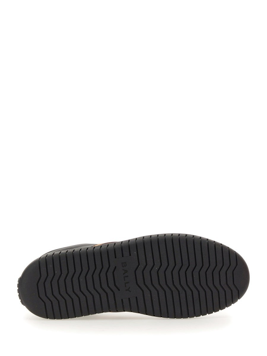 BASKETS AVEC LOGO