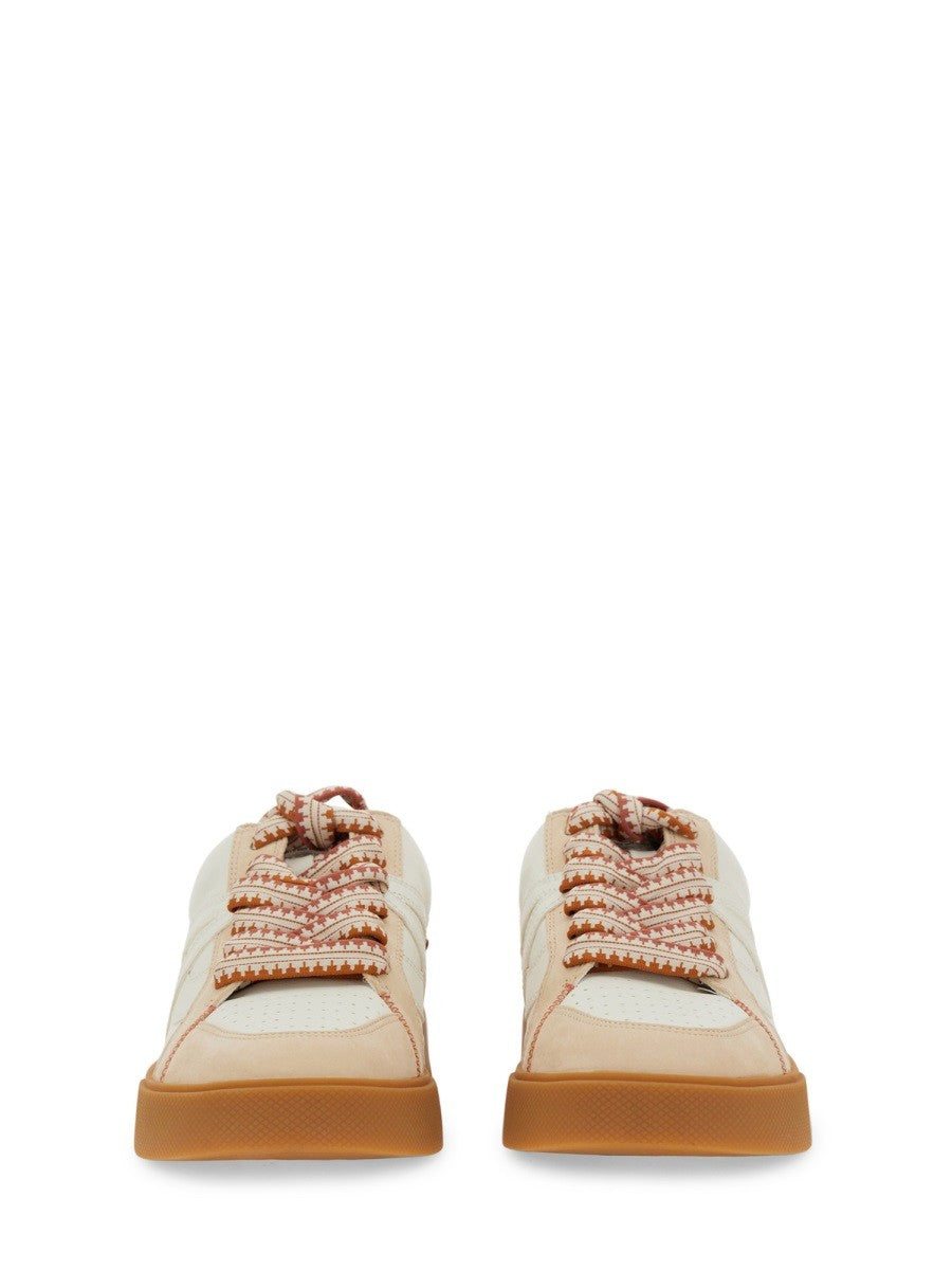 BASKETS AVEC LOGO