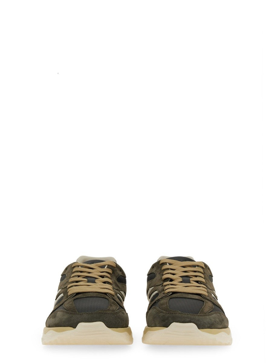 BASKETS AVEC LOGO
