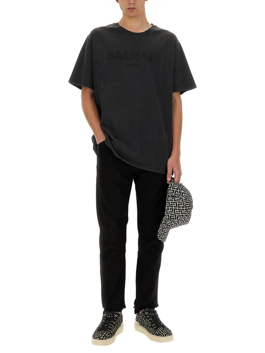T-SHIRT WITH LOGO