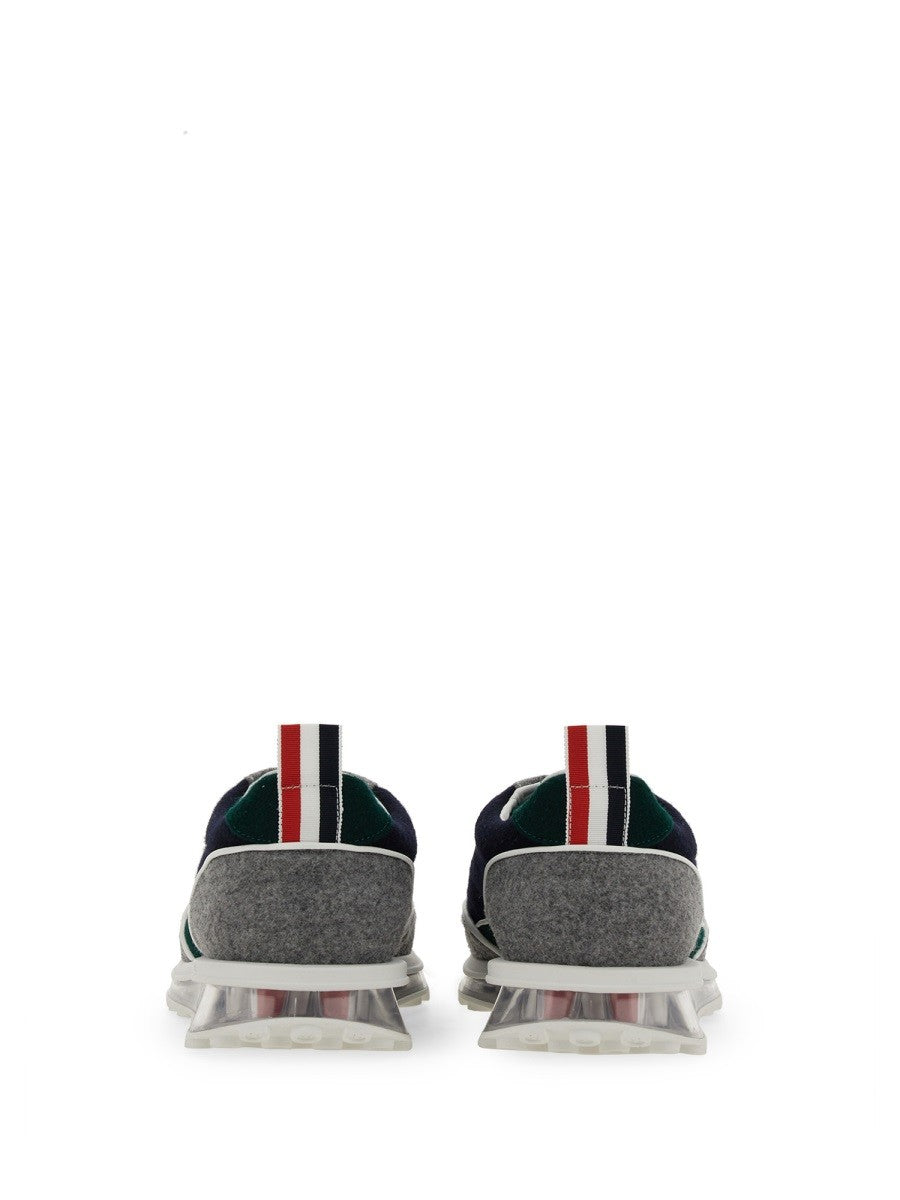 TECH RUNNER SNEAKER
