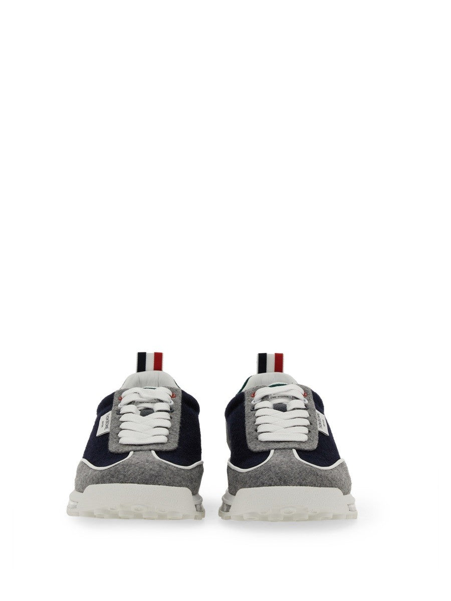 TECH RUNNER SNEAKER