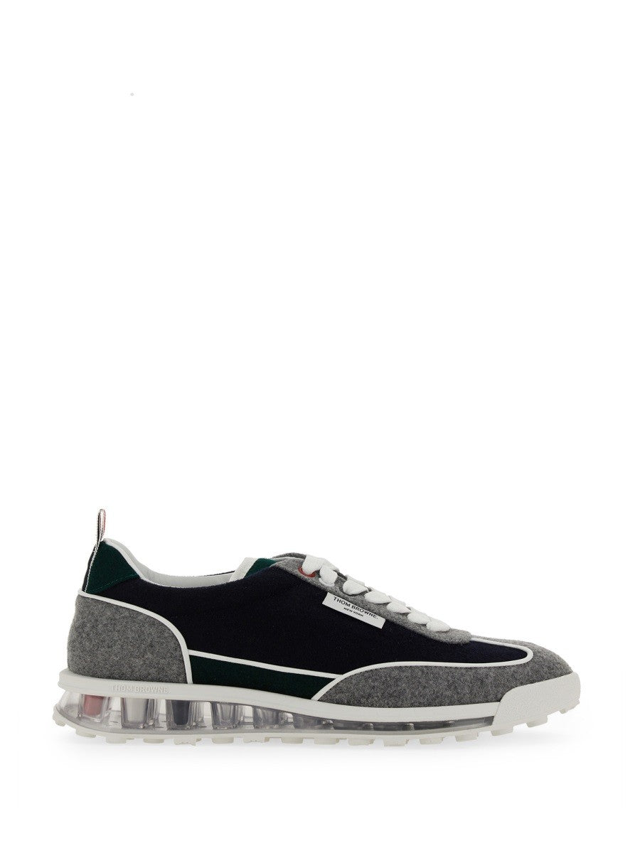 TECH RUNNER SNEAKER