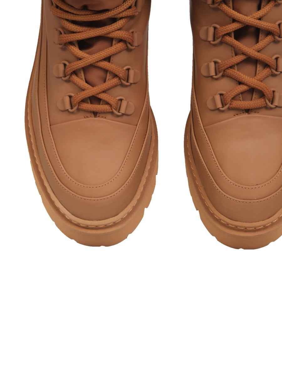 "TERRA" HIKING BOOTS