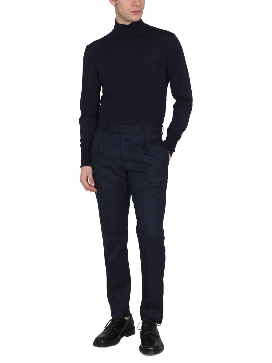 CHEMISE À COL ROULÉ
