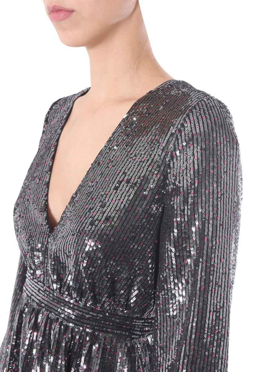 V-NECK DRESS